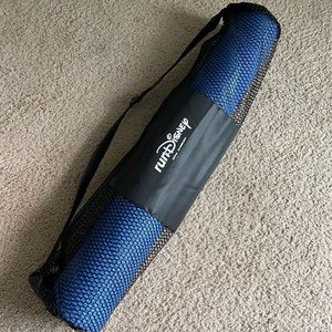 RunDisney Yoga Carrying Bag with Yoga Mat